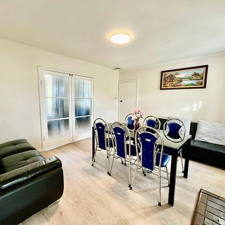 Entire House In Mt Wellington, Central Auckland Esterno foto