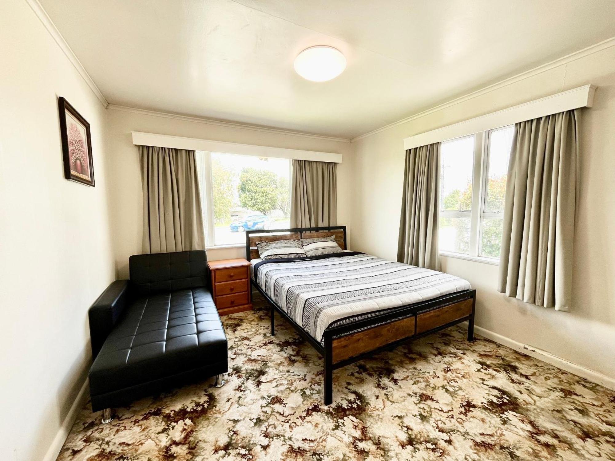 Entire House In Mt Wellington, Central Auckland Esterno foto
